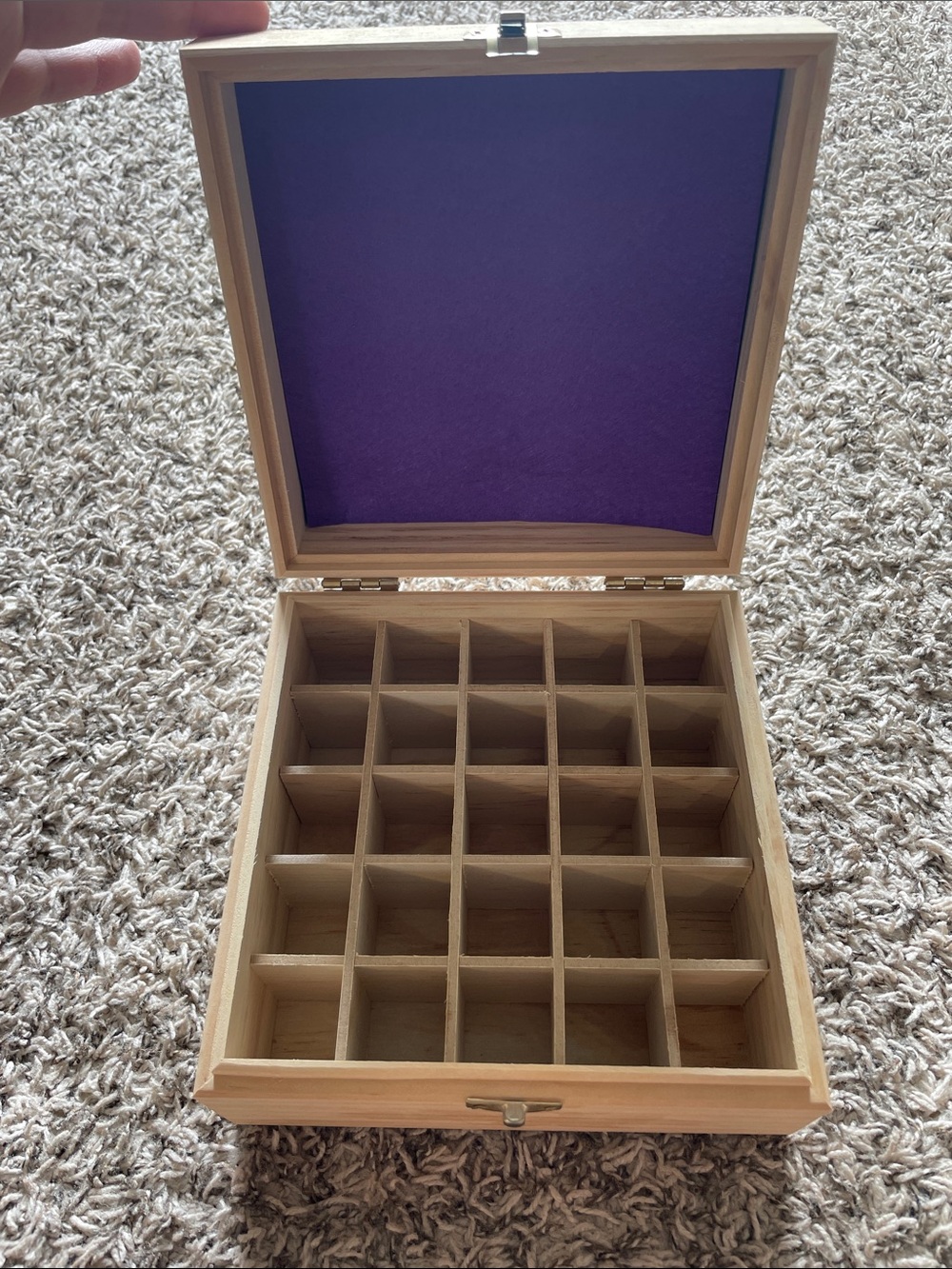 Essential Oil 25-Slot Storage Box